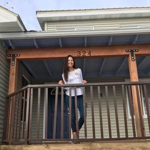 Meet your Posher, Shalaina